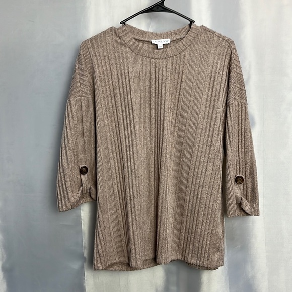 LUXOLOGY women’s top. New but no tags - Picture 1 of 4